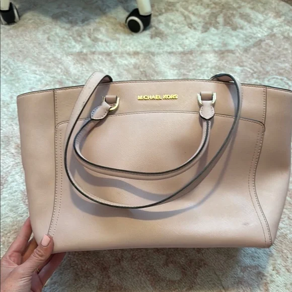 Michael Kors pink Tote Bag with Gold Accents - Picture 1 of 5